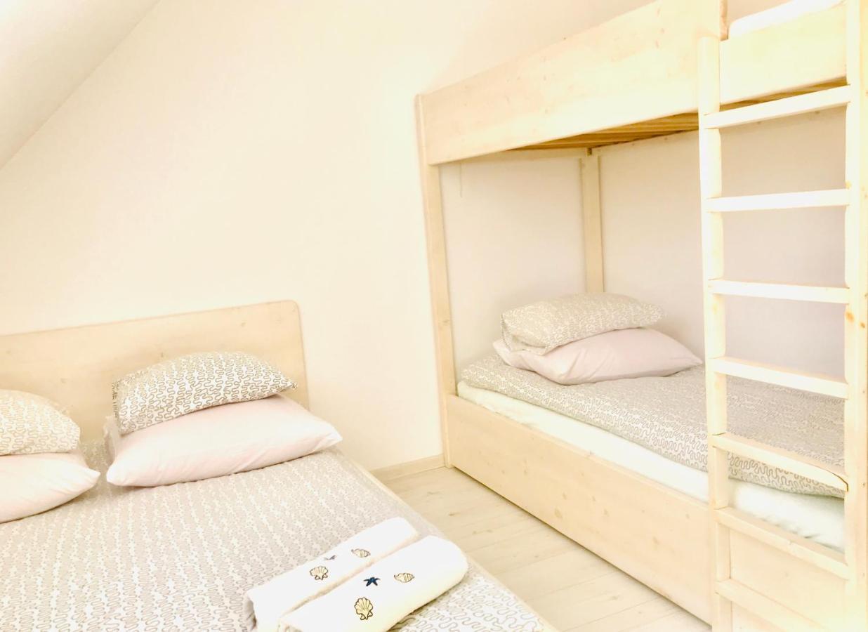 Domki I Apartamenty Caloroczne Koliber Władysławowo Exterior foto
